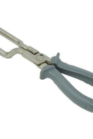 Fuel Feed Pipe Pliers Removal